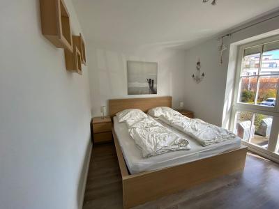Schlafzimmer mit Doppelbett